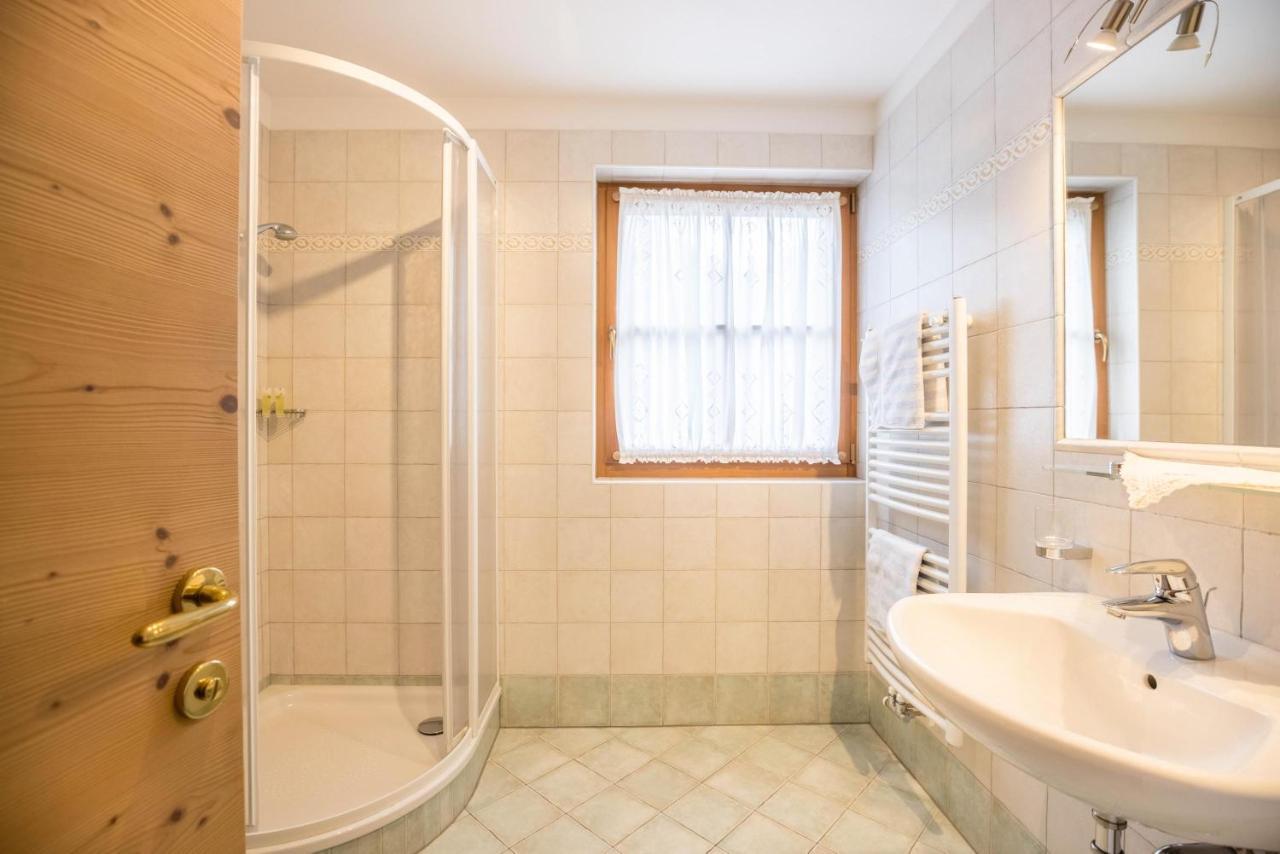 Ciasa Tlara App Alma Apartment San Vigilio Di Marebbe Luaran gambar